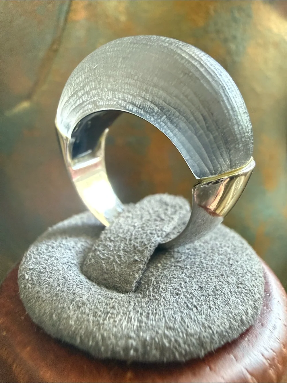 Alexis Bittar Blue Textured Lucite Dome Ring Size 8 Designer Statement